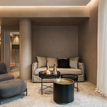 *** Boutique Syntagma Apartment W/ Plunge Pool *** Athens Exterior photo