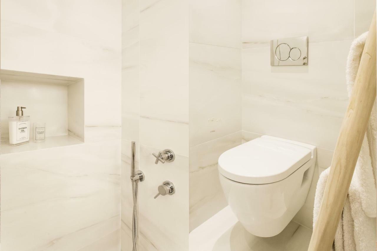 *** Boutique Syntagma Apartment W/ Plunge Pool *** Athens Exterior photo