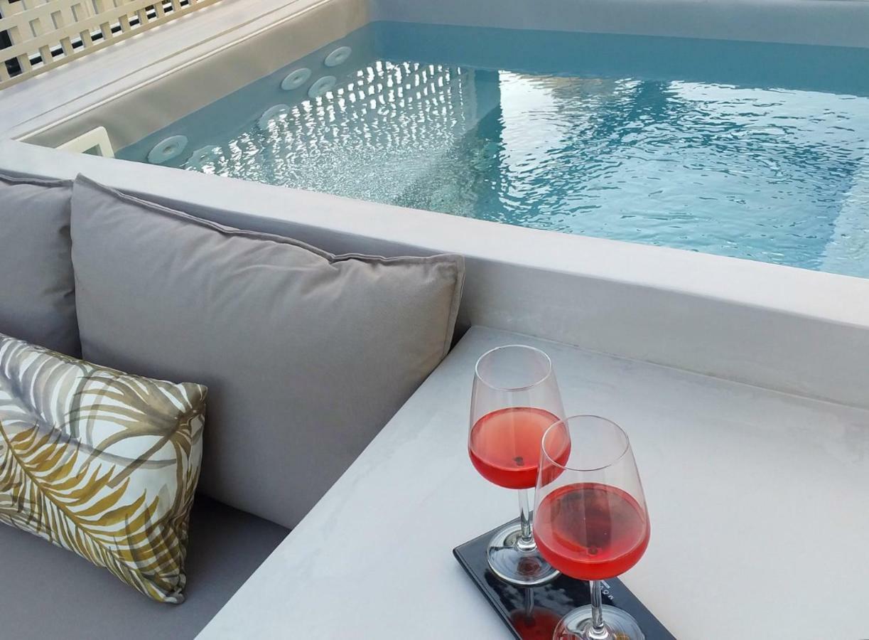 *** Boutique Syntagma Apartment W/ Plunge Pool *** Athens Exterior photo
